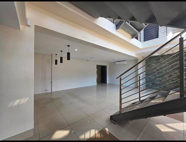 BUSINESS FOR SALE IN DIE HOEWES